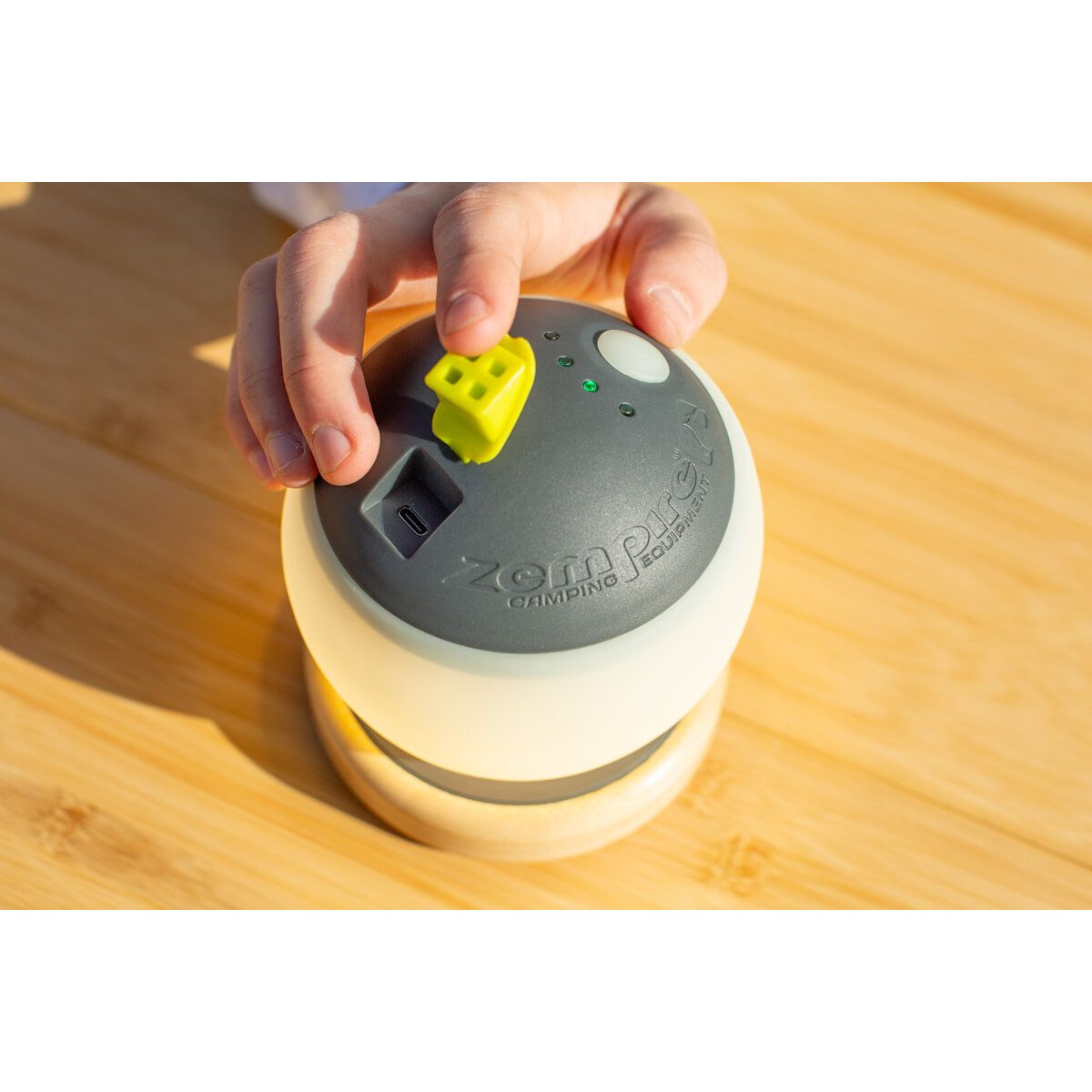 Zempire Megadome 1000 Rechargeable Lantern Camp Light