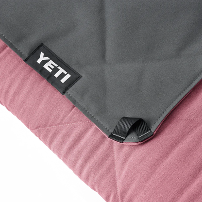 Yeti Lowlands Blanket